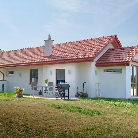Holiday home Komfortowy Z Kominkiem Barwice